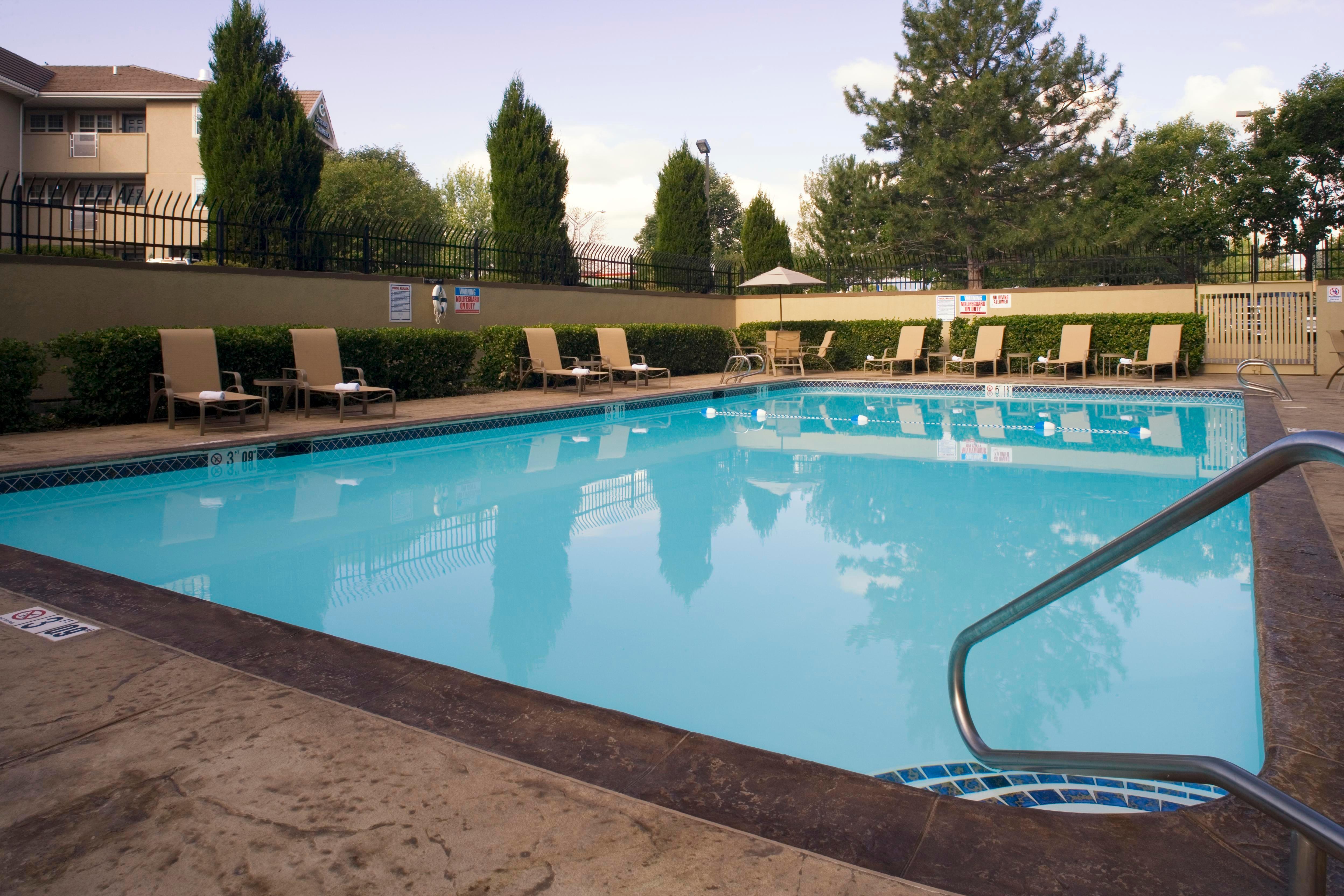 Holiday Inn Denver Lakewood By Ihg Экстерьер фото